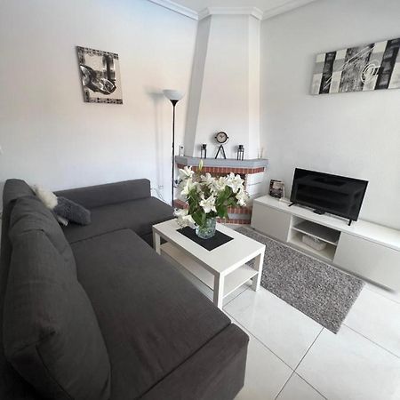 Punta Prima  Modern Apartment In Punta Prima מראה חיצוני תמונה