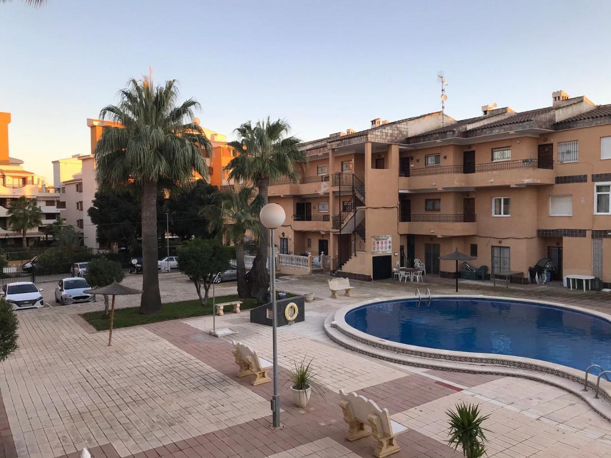 Punta Prima  Modern Apartment In Punta Prima מראה חיצוני תמונה