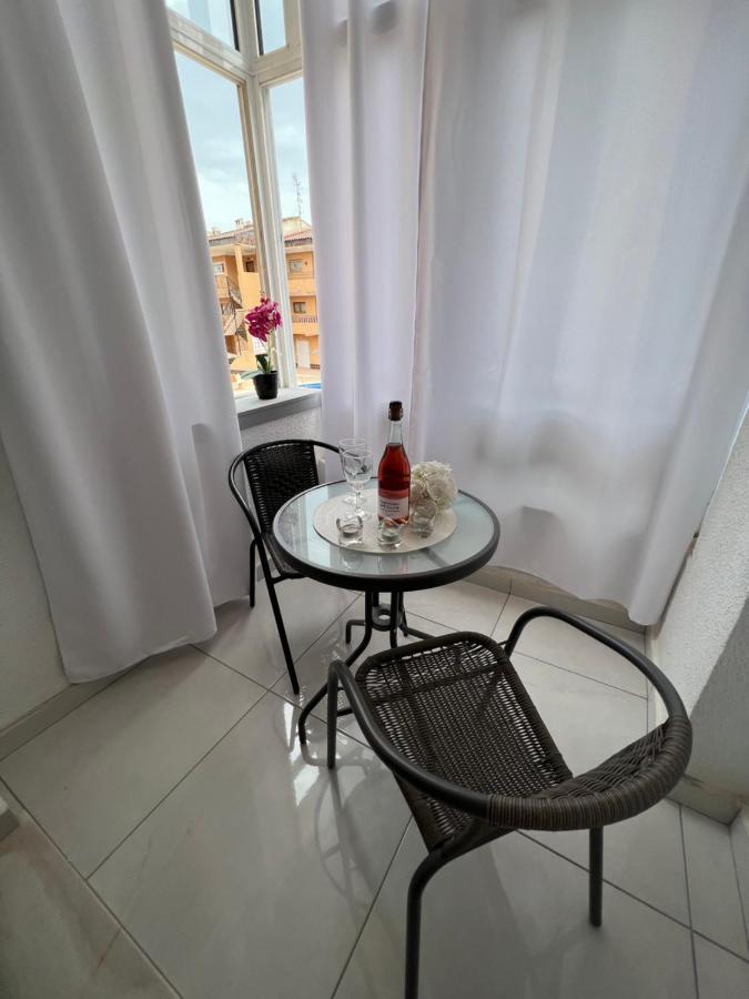 Punta Prima  Modern Apartment In Punta Prima מראה חיצוני תמונה